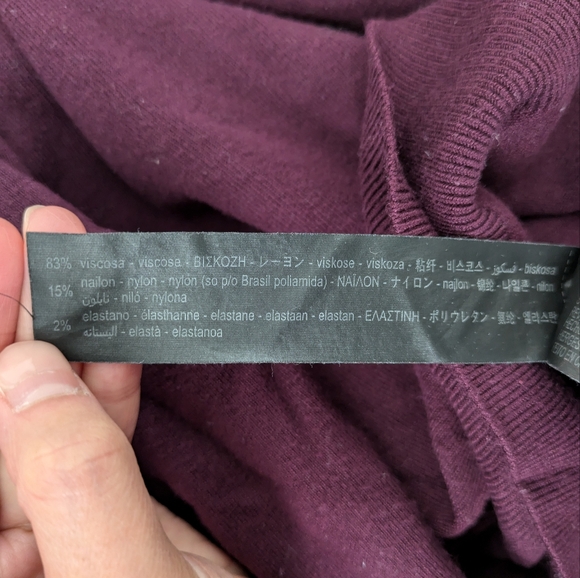 Zara Maroon Turtleneck - Picture 4 of 4